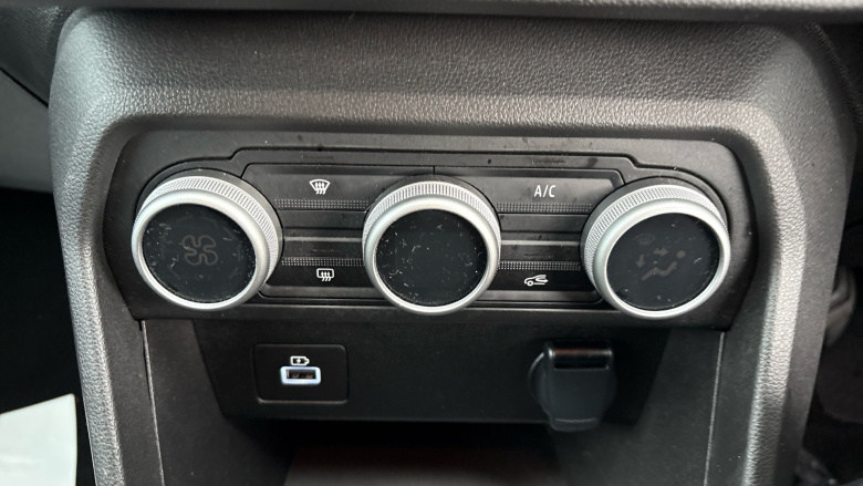 Dacia Jogger 1.0 TCe Extreme SE 5dr Petrol Estate